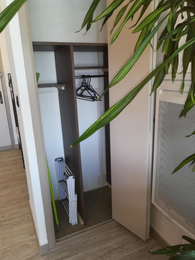 Studio Cabine Vue Port Avec Parking Prive, Piscine, Parc, Boulodrome Agde Exterior photo