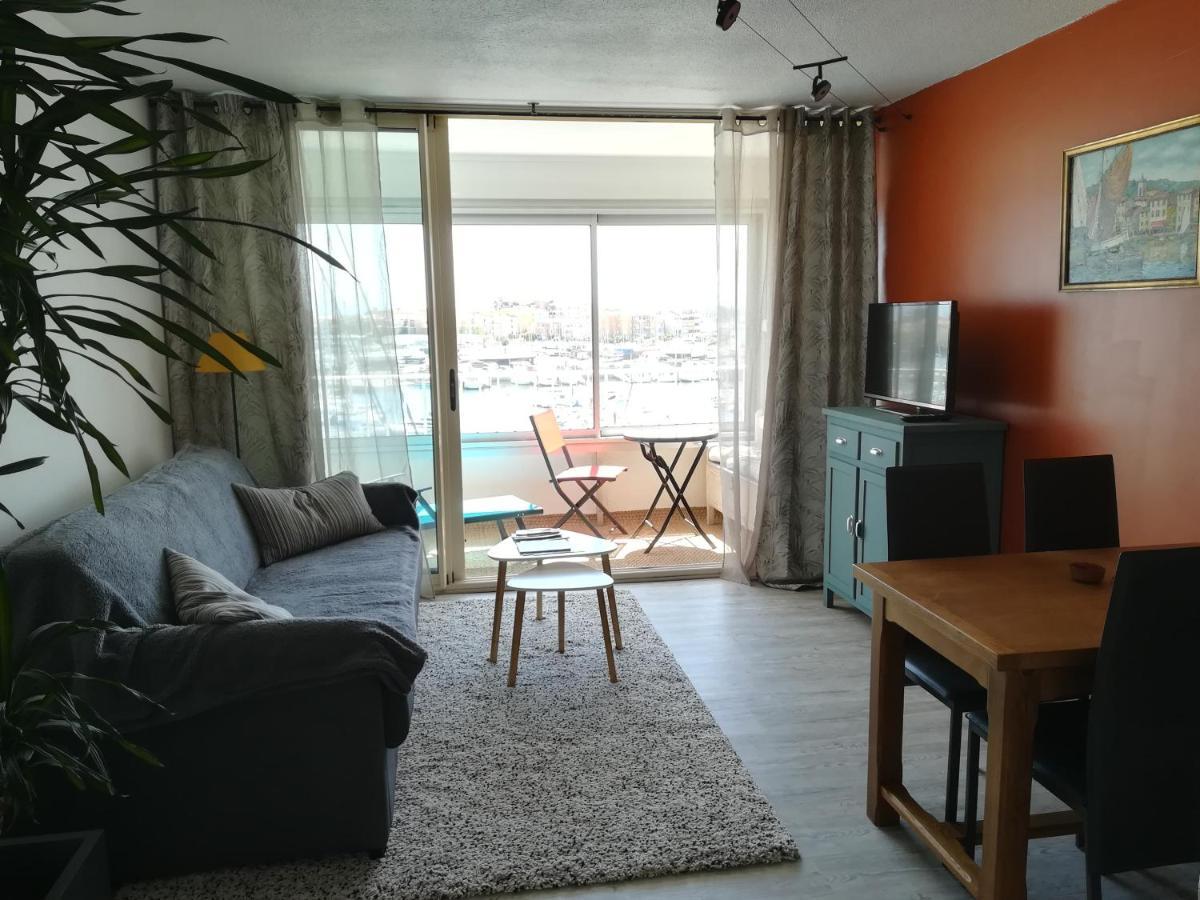 Studio Cabine Vue Port Avec Parking Prive, Piscine, Parc, Boulodrome Agde Exterior photo